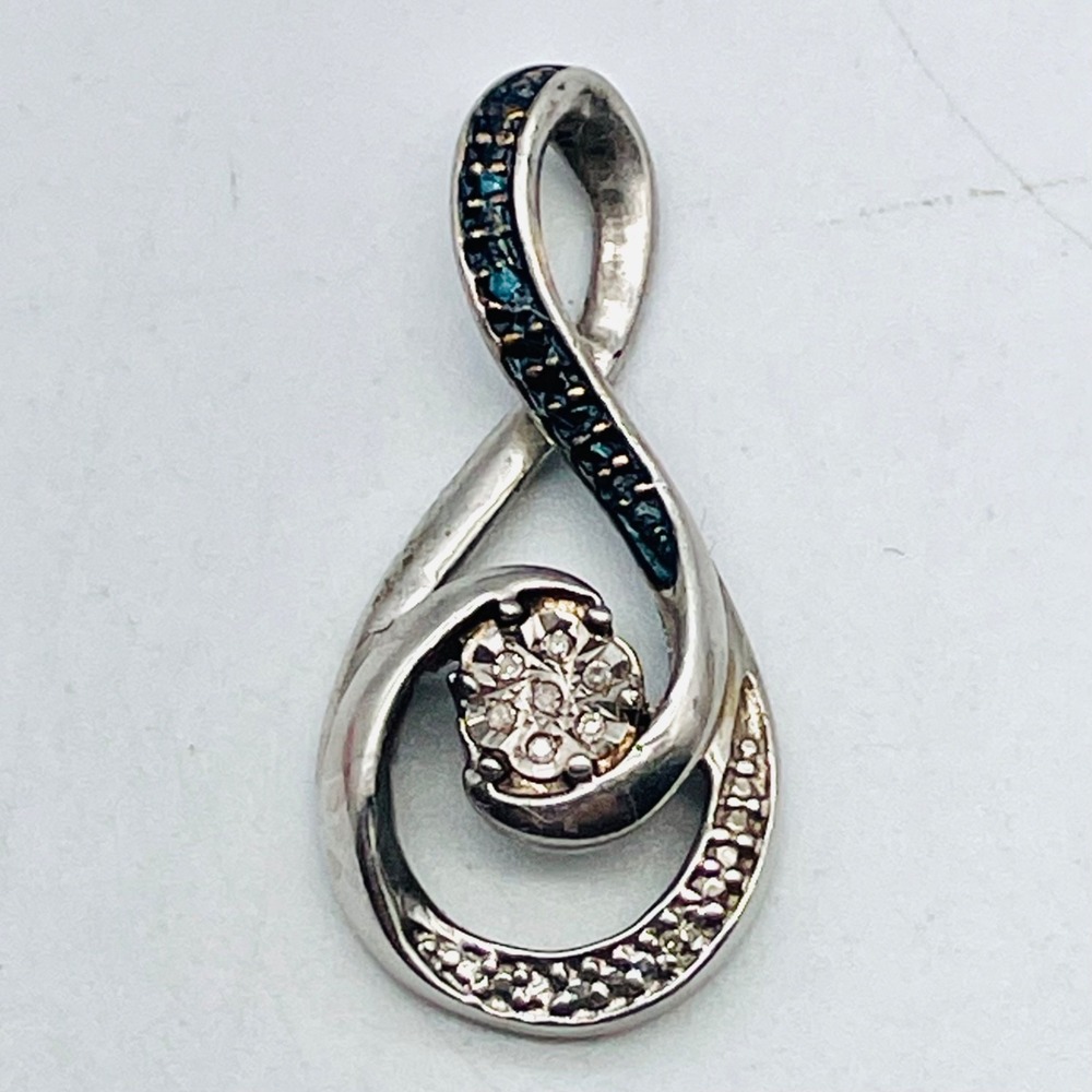 Sterling 925 Infinity Pendant Rihnestones 2.7g 1.25"‎ Unbranded